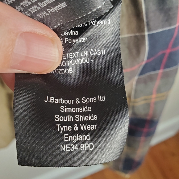 Barbour Men's Casual Gamefair Jacket with Tartan Lining. LG. #222 - Picture 6 of 15